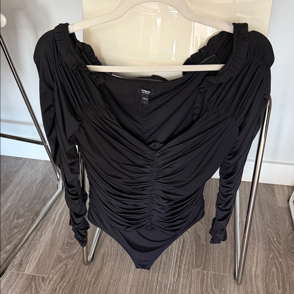 Express Body Contour Black Ruched Long-Sleeve Scoop Neck Bodysuit